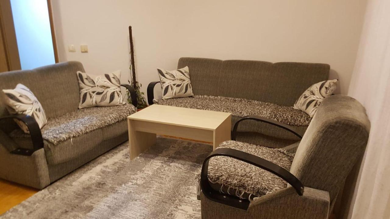 Redon Apartment Приштина Екстер'єр фото